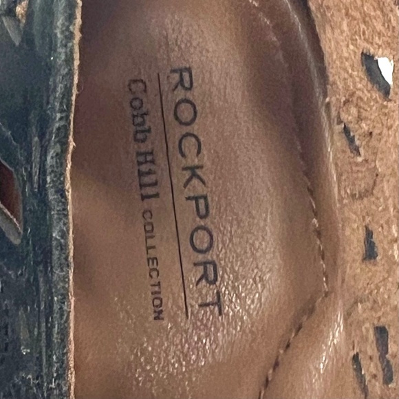 Rockport women's Cobb Hill Black Leather Laser Cut Design Flat Sandals size 7 - Picture 9 of 10